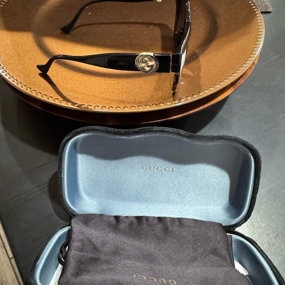 Gucci Black Square Sunglasses - Picture 5 of 8